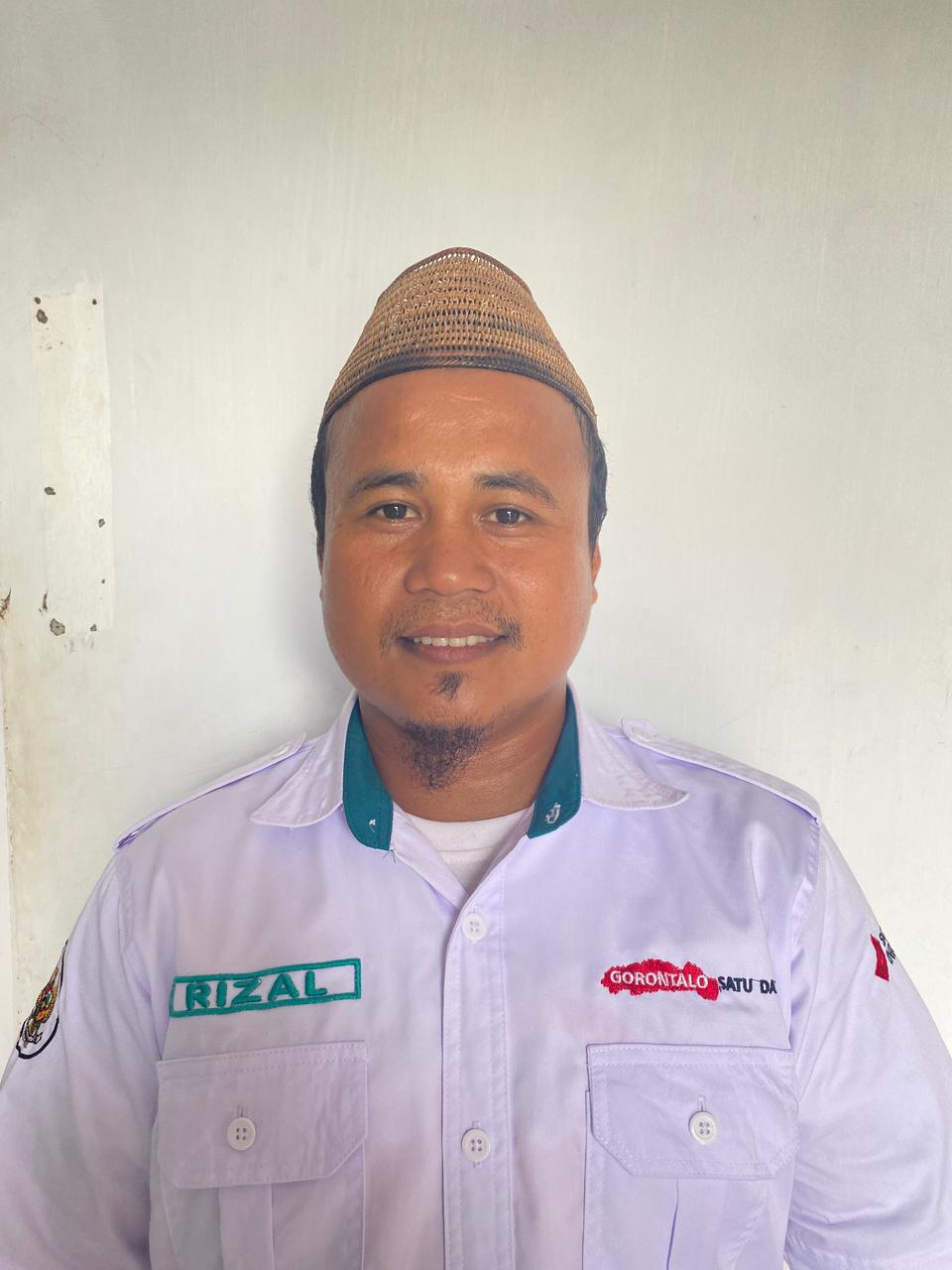 Foto Rizal Kadir, S.T.P